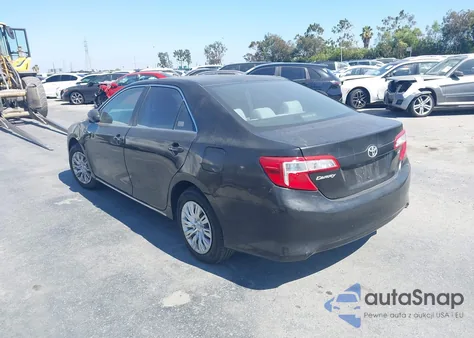 2012 Toyota Camry Se/Le/Xle z USA, uszkodzony, nr VIN 4T4BF1FK4CR217006